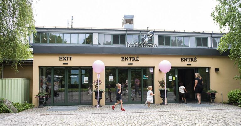 Åk sagotåg med Pippi på Djurgården
