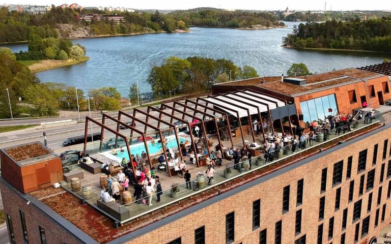 Vinprovning med sommelier, måndag till lördag