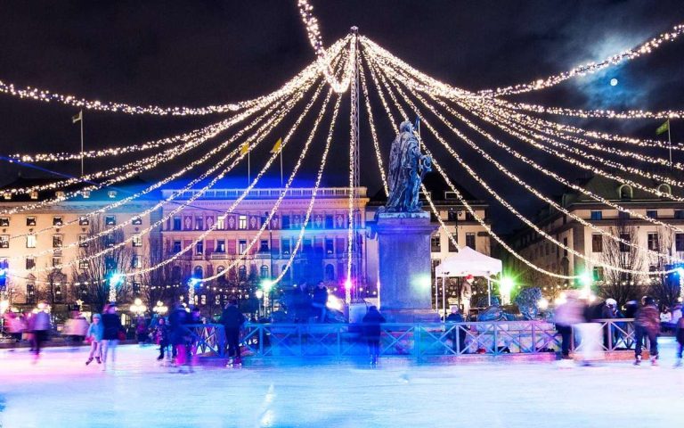 Skridskor på is, mitt i city