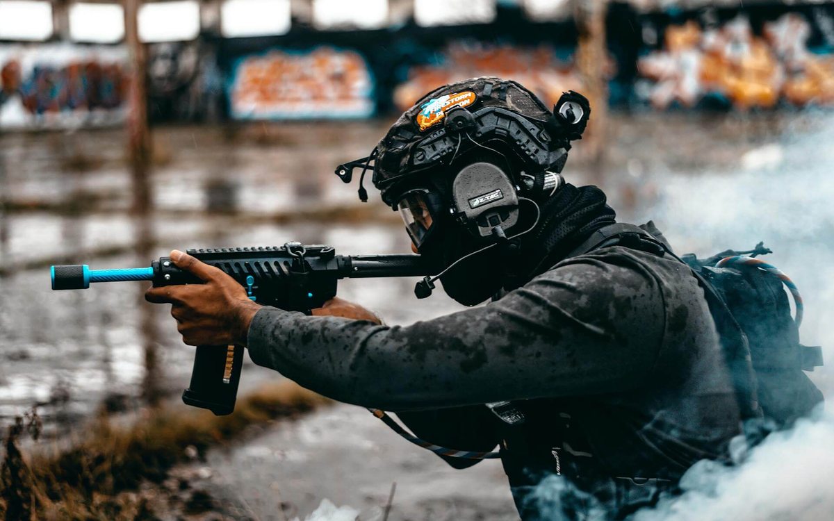 Inomhus paintball med obegränsade skott