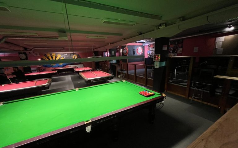 Snooker, biljard och dart på ett ställe